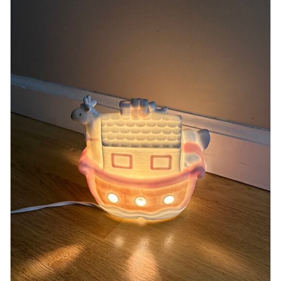 Vintage 1992 Precious Moments Ceramic Noah's Ark, The Enesco Collection - Picture 2 of 7